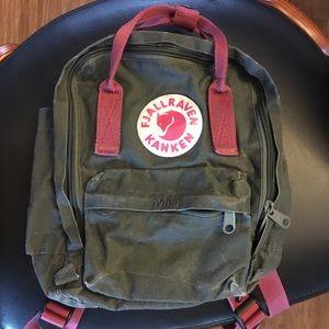 Fjallraven kanken mini backpack